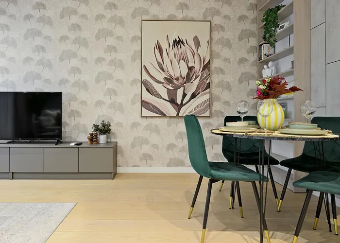 Tropics 1br Cozy Modern Entire Nuscocity Fast Wifi And Balcony * Бухарест