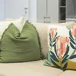 Tropics 1br Cozy Modern Entire Nuscocity Fast Wifi And Balcony Бухарест