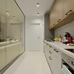 Апартаменти Tropics 1br Cozy Modern Entire Nuscocity Fast Wifi And Balcony Бухарест