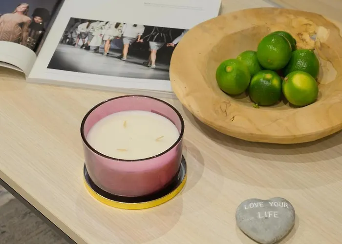 Tropics 1br Cozy Modern Entire Nuscocity Fast Wifi And Balcony *